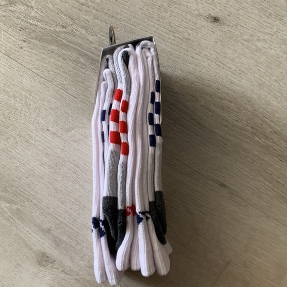 Shoe size 6-12 3 pair crew socks - Picture 4 of 4